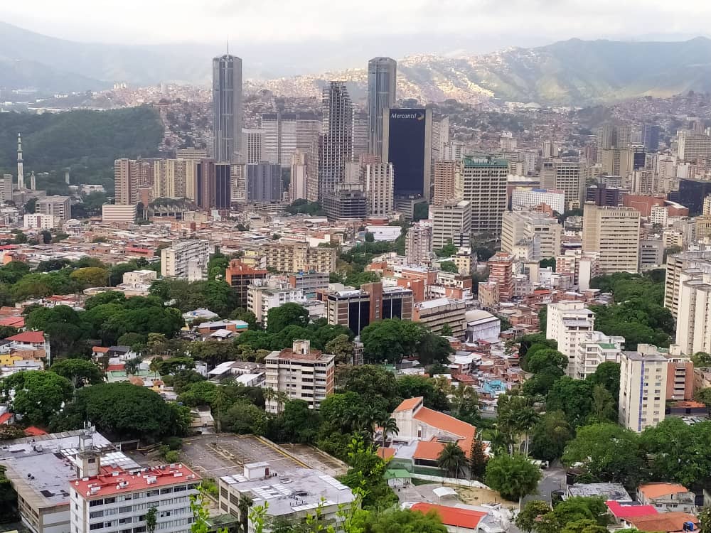 Un jardín en Caracas - Ser caraqueño