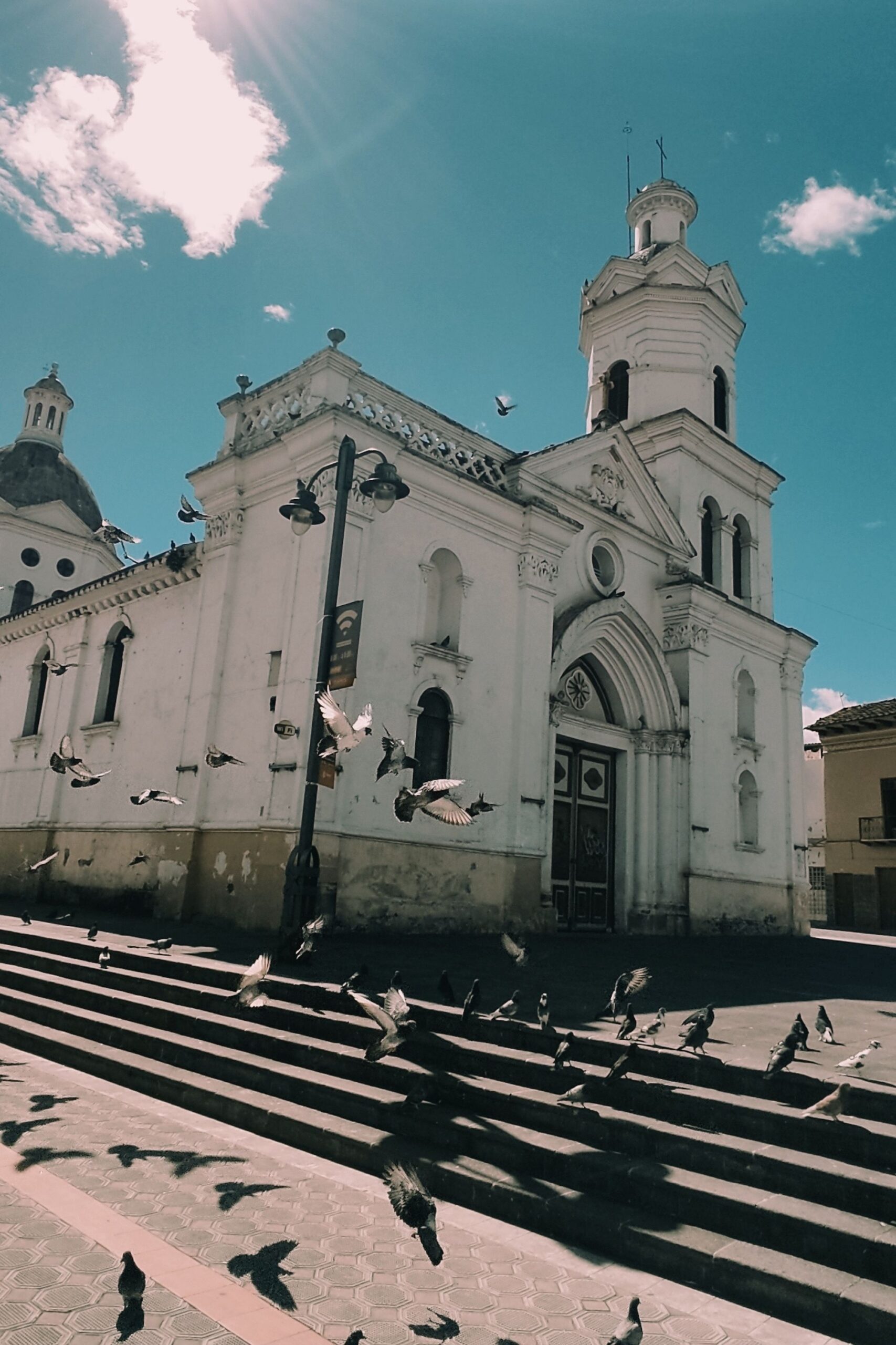 De Iglesia en Cuenca a Catedral de Caracas - Mas que un espacio una emoción